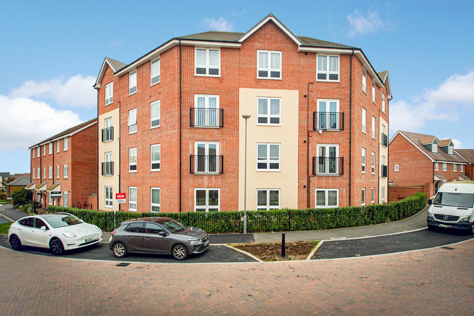 28 Galapagos Grove, Bletchley, Milton Keynes